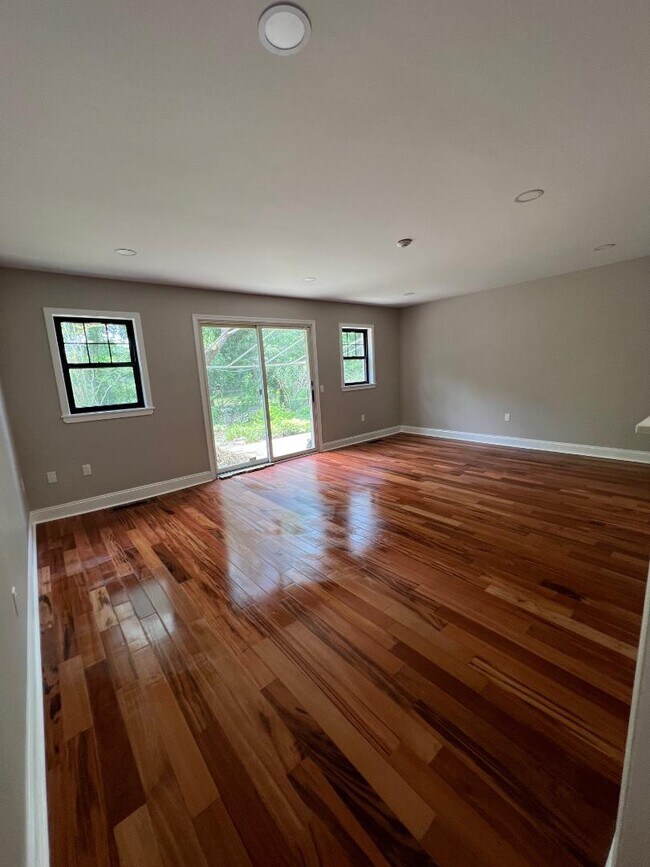 Building Photo - 4800 Lancaster Pike