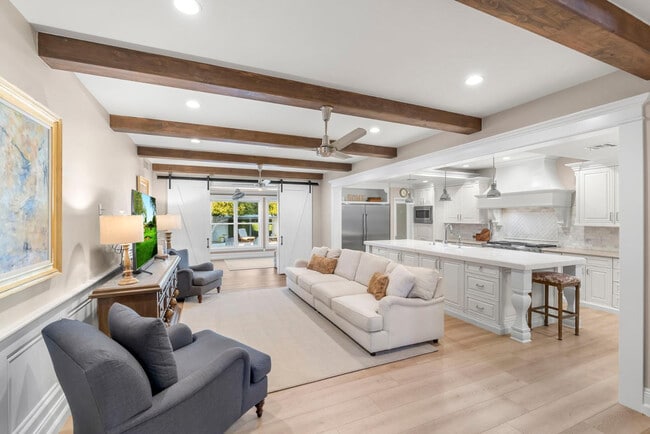 Foto del edificio - 1832 E Menlo St