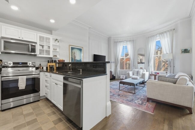 Building Photo - 80 W Concord St