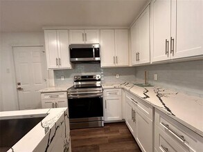 Building Photo - 2707 El Capitan Dr