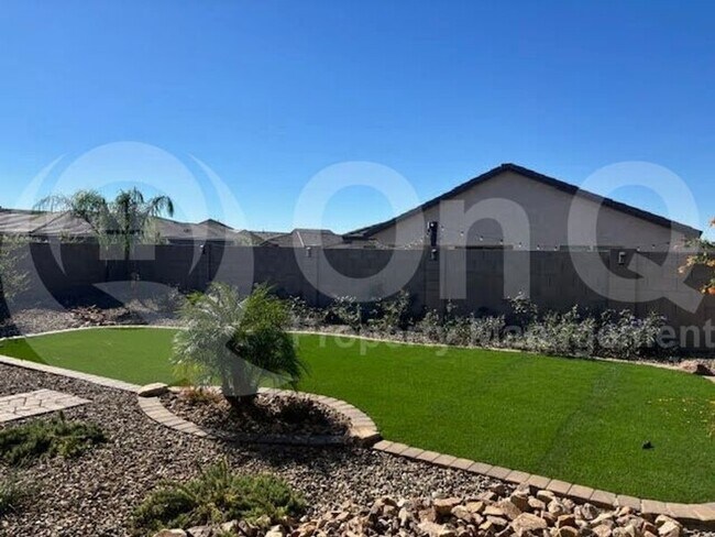 Building Photo - 10701 W Whitehall Dr