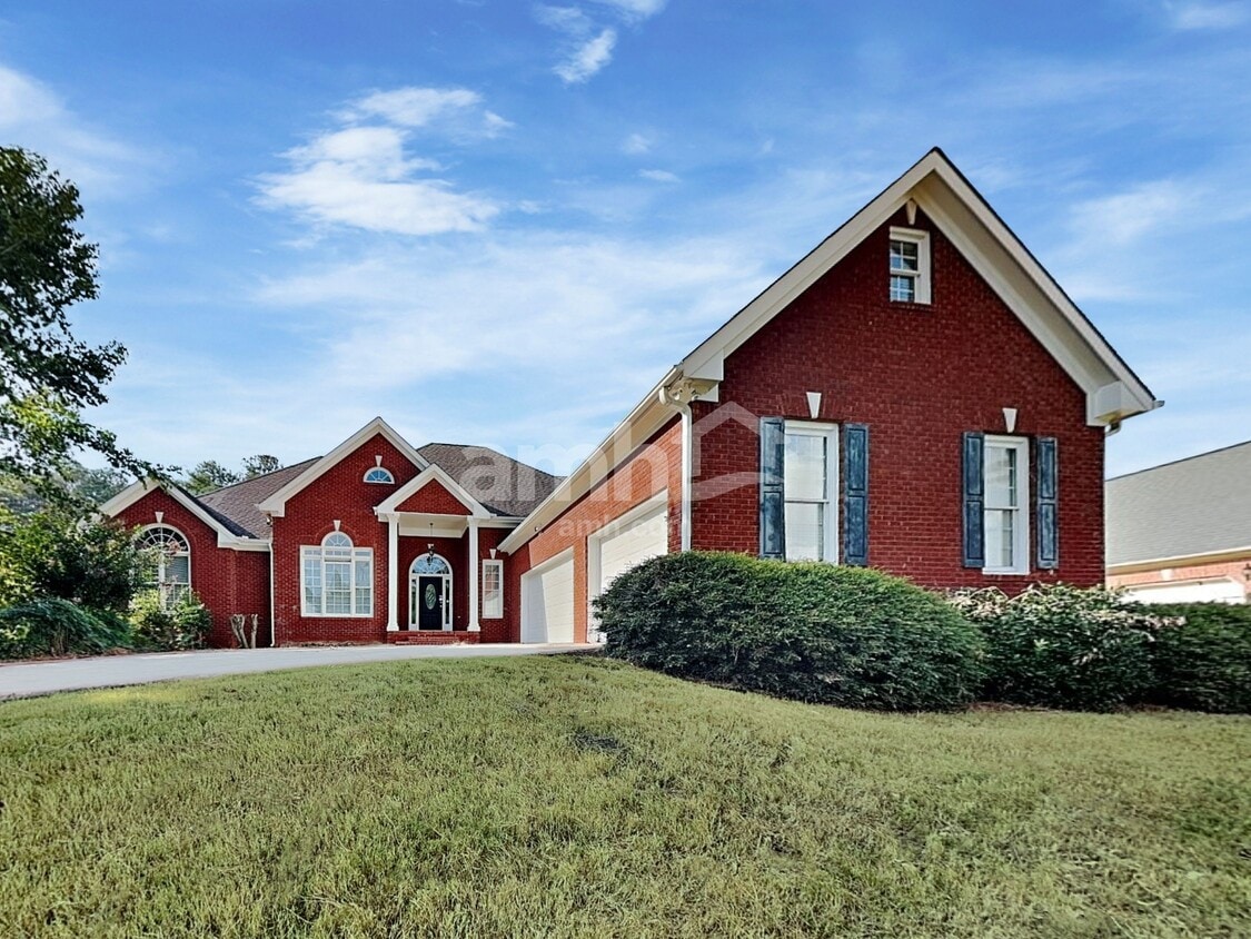 Foto principal - 4850 Duncans Lake Dr NE