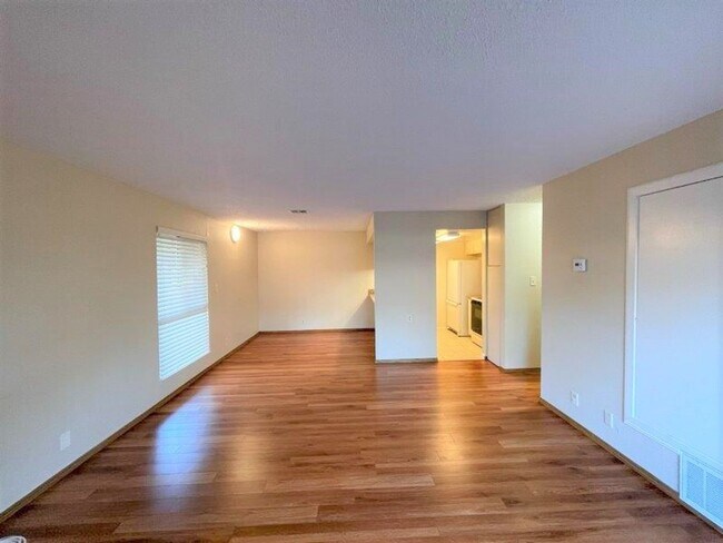Foto del edificio - 1732 Sapling Ct