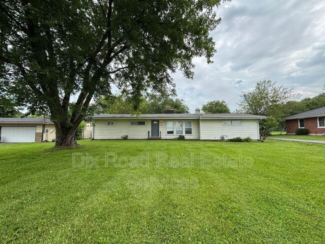 Building Photo - 4984 OH-122