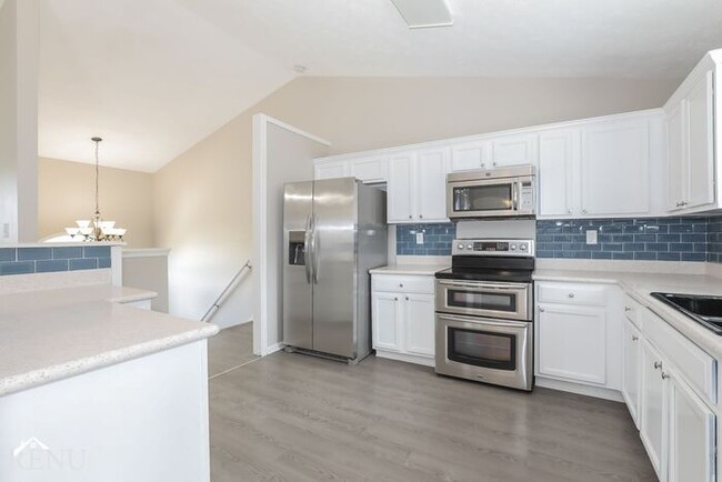Foto del edificio - 996 Crystal Brook Way