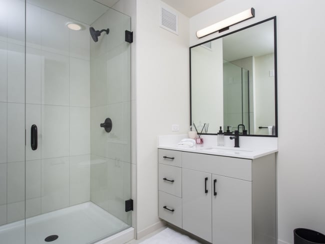 Building Photo - 83 E Wacker Pl