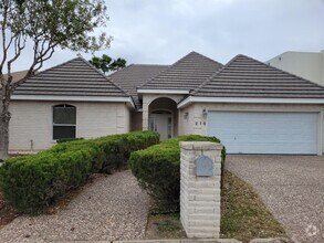 Building Photo - 210 Rio Grande Dr