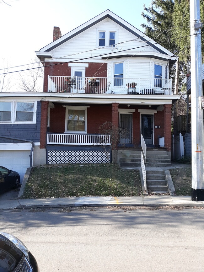 Exterior of the house - 2311 Muriel Ct (Cincinnati, OH) House