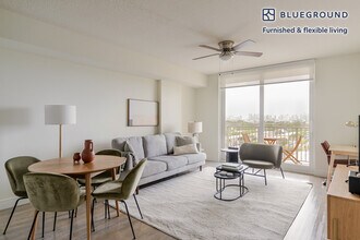 Building Photo - 987 SW 37th Ave