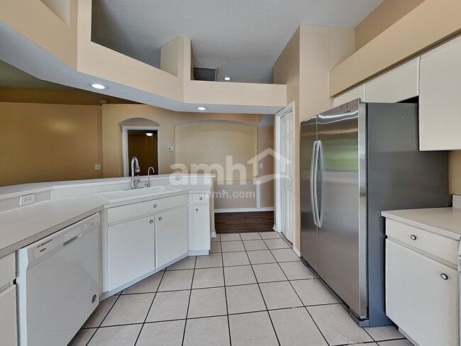 Foto del edificio - 30450 Wrencrest Dr