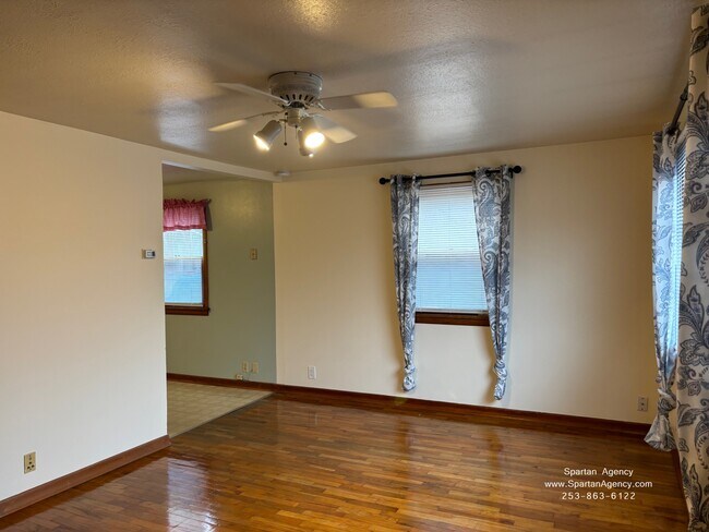 Foto del edificio - 509 16th St SW