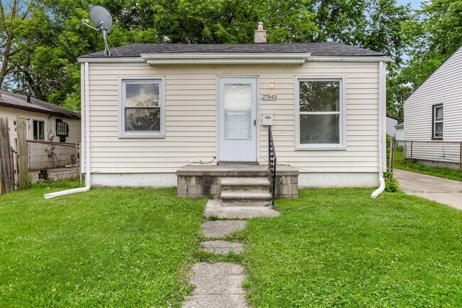 Building Photo - 27843 O'Neil St