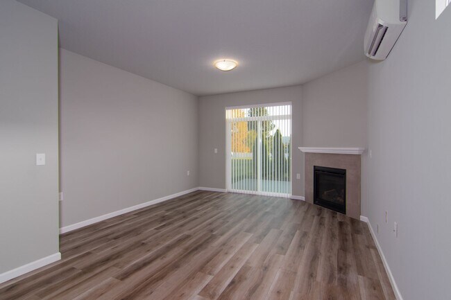Foto del edificio - 2 Bed 2 Bath Single level home in Gated pr...