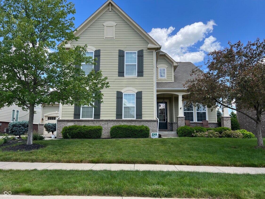 Primary Photo - 2705 E High Grove Cir