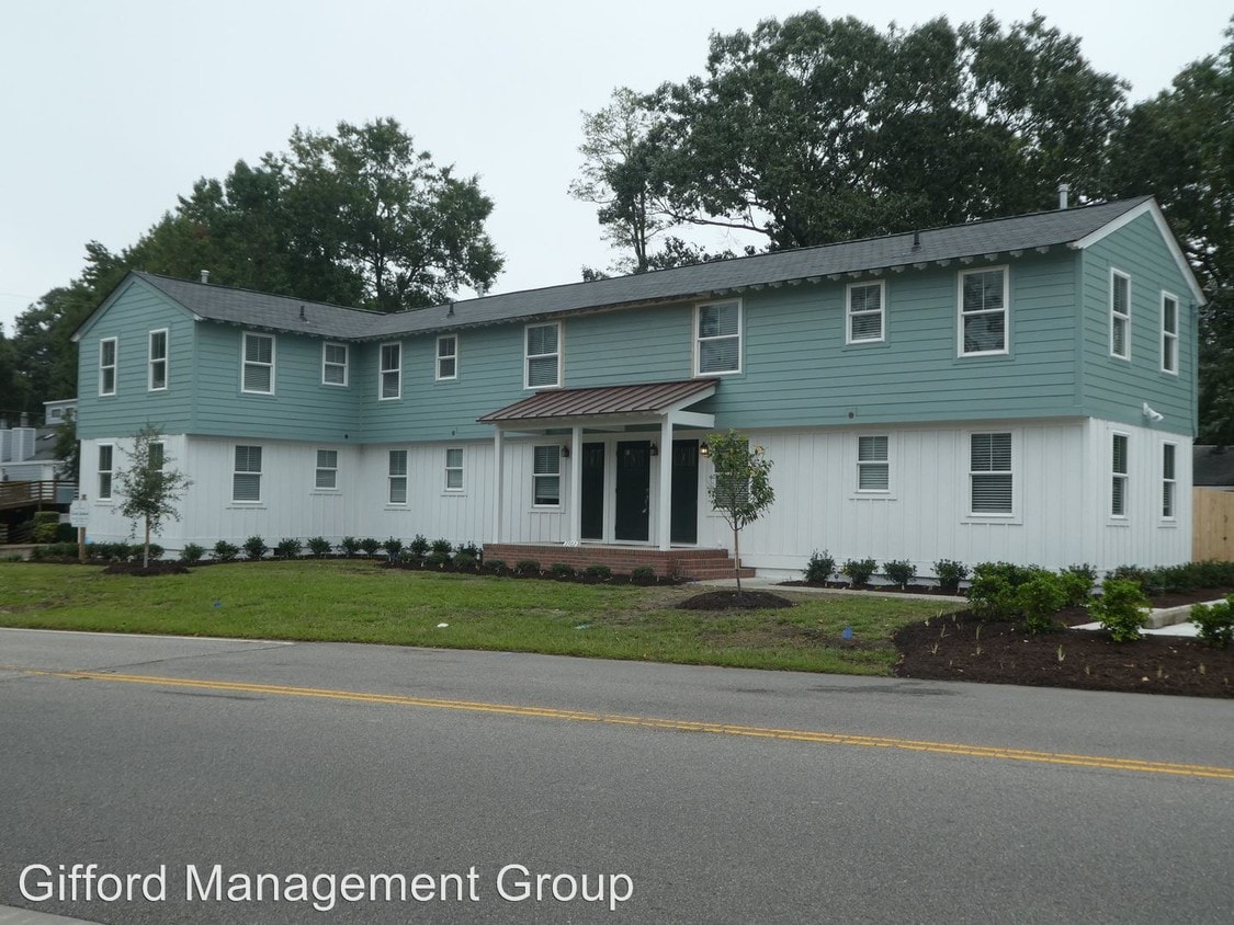 3302 Holly Rd, Virginia Beach, VA 23451 Condo for Rent in Virginia