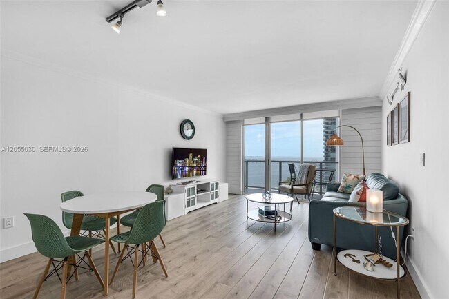 Foto del edificio - 1155 Brickell Bay Dr