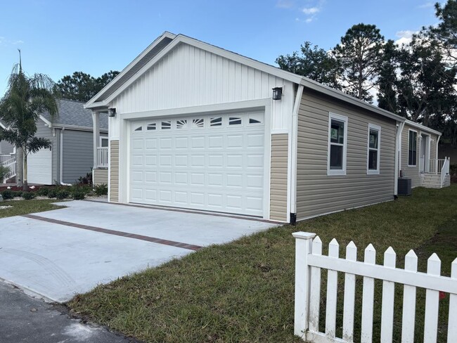 Building Photo - 752 Arbor Estates Way