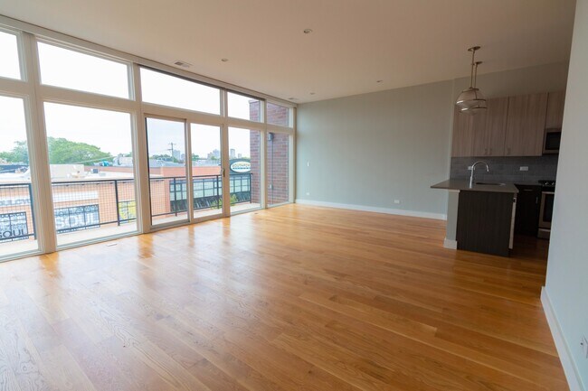Foto del edificio - 3426 N Southport Ave