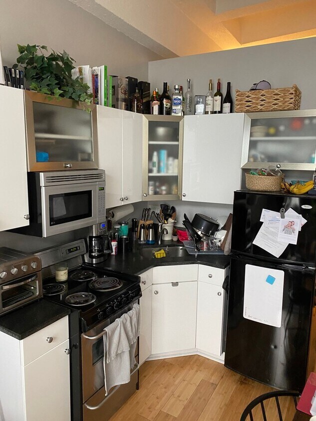 12 Stoneholm St Unit 510, Boston, MA 02115 Condo for Rent in Boston