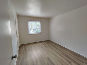 Building Photo - 600 Reusens Rd