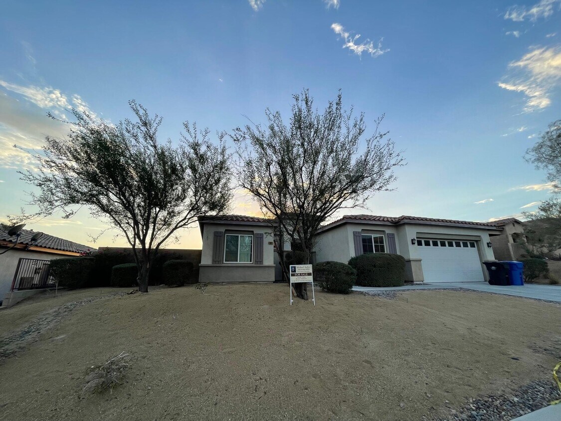 Foto principal - 11691 Foxdale Dr