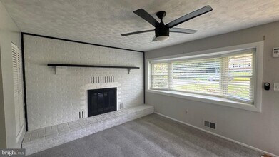 Building Photo - 6628 Pheasant Dr