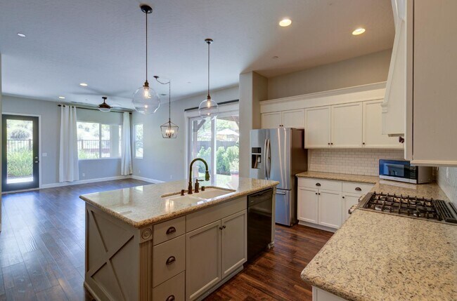 Building Photo - 21230 Tramonto Ln