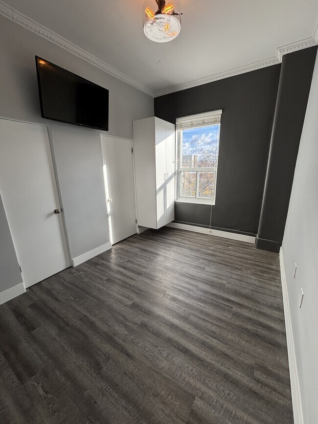 Photo du bâtiment - 117 Christina St N