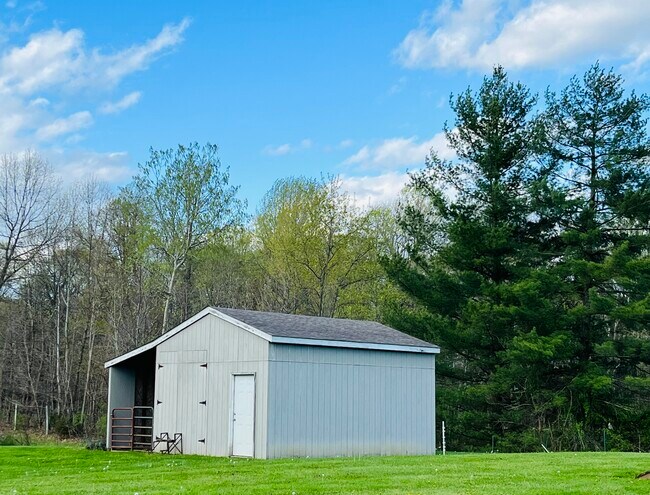 Building Photo - 2027 E County Rd 1100 N