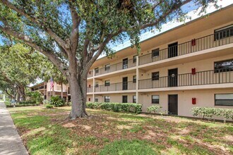 Building Photo - 104 Capri Isles Blvd
