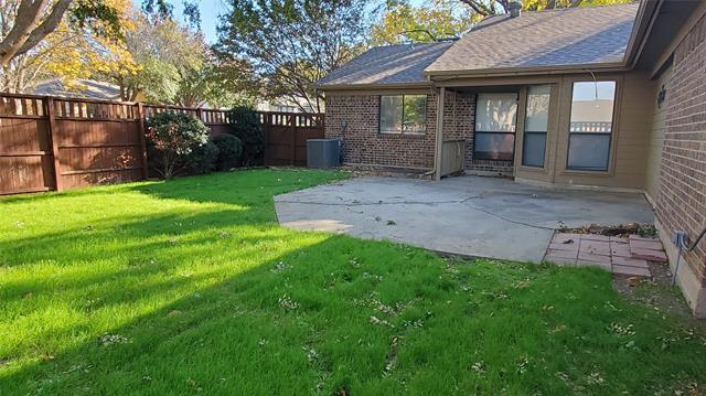 Foto del edificio - 8440 Willow Creek Dr