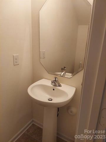 Foto del edificio - 940 Cassidy Dr