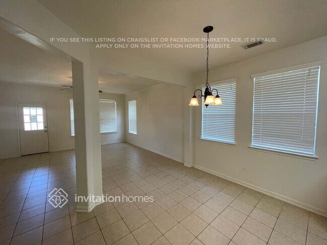 Foto del edificio - 16818 Tranquility Park Dr