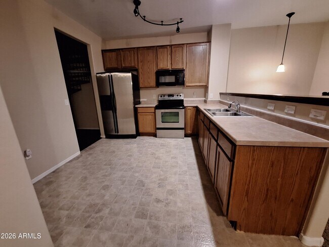 Foto del edificio - 2670 S Voyager Dr