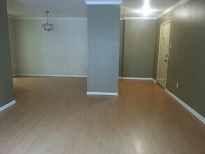 Building Photo - 7575 Katy Fwy