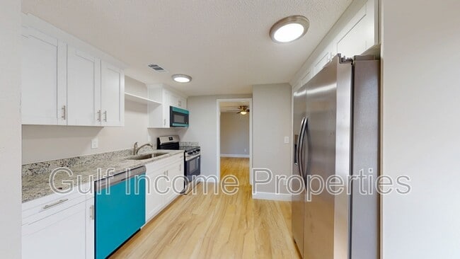 Foto del edificio - 2515 30th Ave Dr E