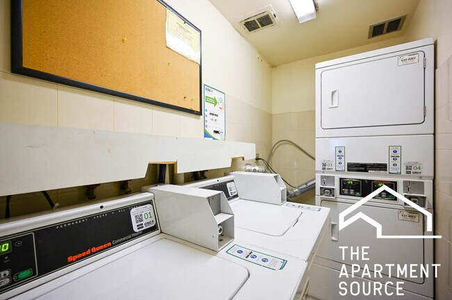 Foto del edificio - 607 W Wrightwood Ave