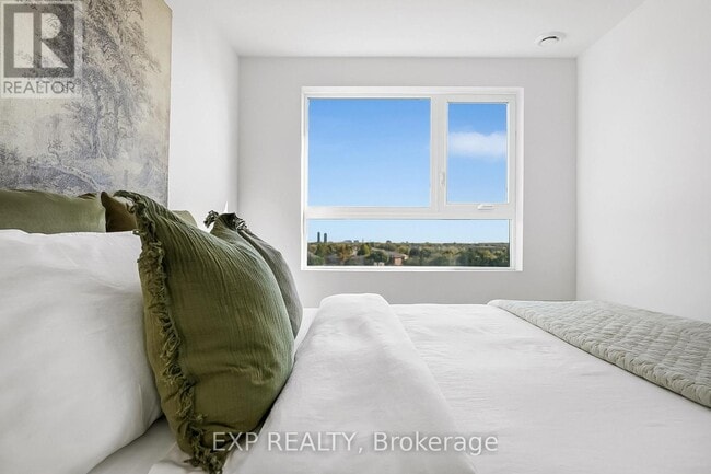 Building Photo - 100 Manett Crescent