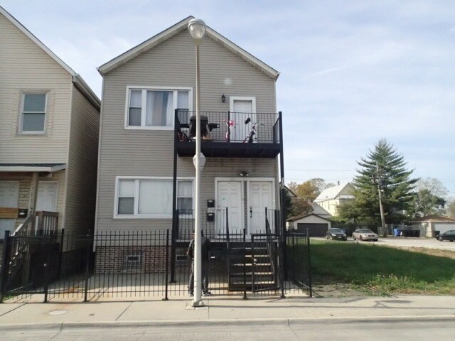 Primary Photo - 5316 S Wells St
