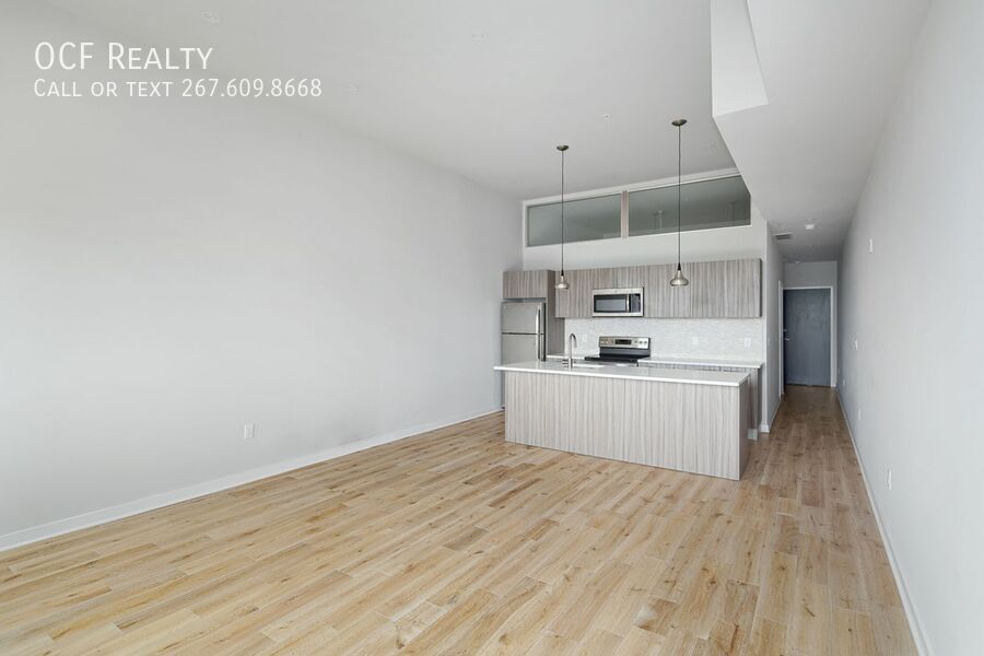 Primary Photo - 412 S 13th St