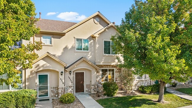 Building Photo - 12774 Jasmine Ct