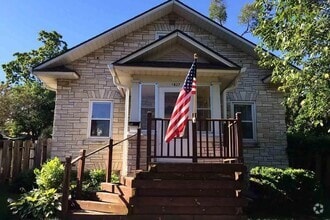 Building Photo - 4827 Poppleton Ave
