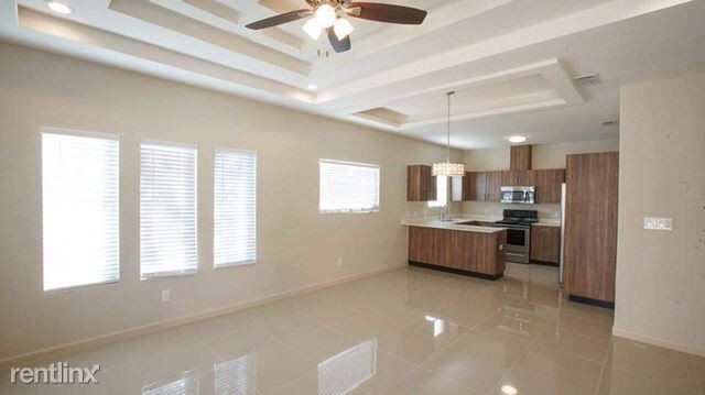 Building Photo - 2 br, 2 bath Apartment - 404 Carlisle Avenue