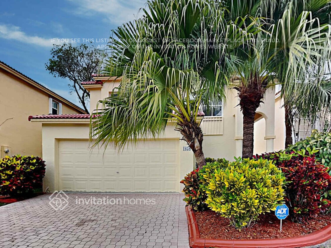 Primary Photo - 1658 SW 158th Ave