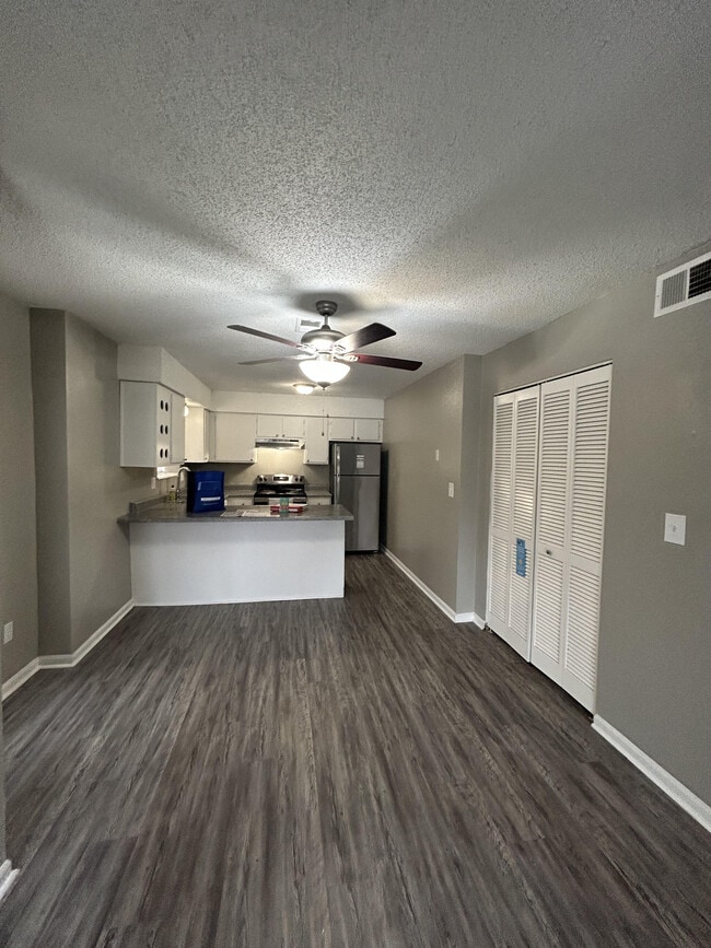 Interior Photo - Cedar Ridge Apartments & Townhomes