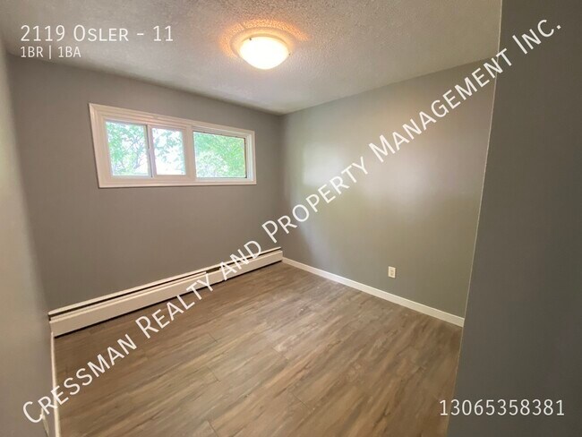 Photo du bâtiment - 1 bed 1 bath APARTMENT located downtown Regina, SK