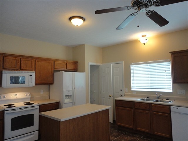 Foto del edificio - 4111 King Bird Lane
