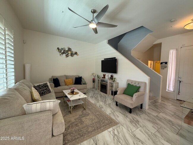 Foto del edificio - 1387 W Marlin Dr