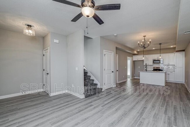 Building Photo - 27405 Oak Vw Dr