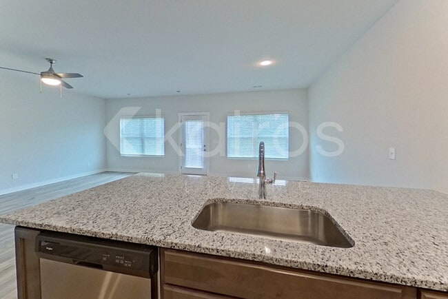 Foto del edificio - 6106 Taramore Ln NW